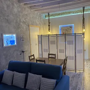 https://la-cueva-del-loco-bretones-29.es-andalucia.com